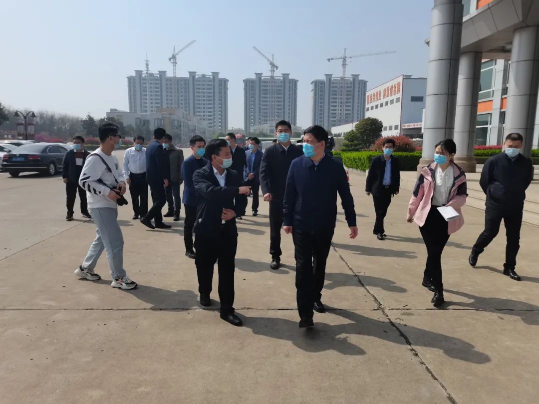 新沂市委书记陈堂清走访江苏k8凯发铝材，调研企业防疫稳出产工作